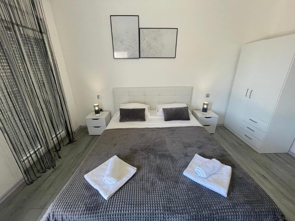 Primus Strbic Apartamento Ploce  Exterior foto