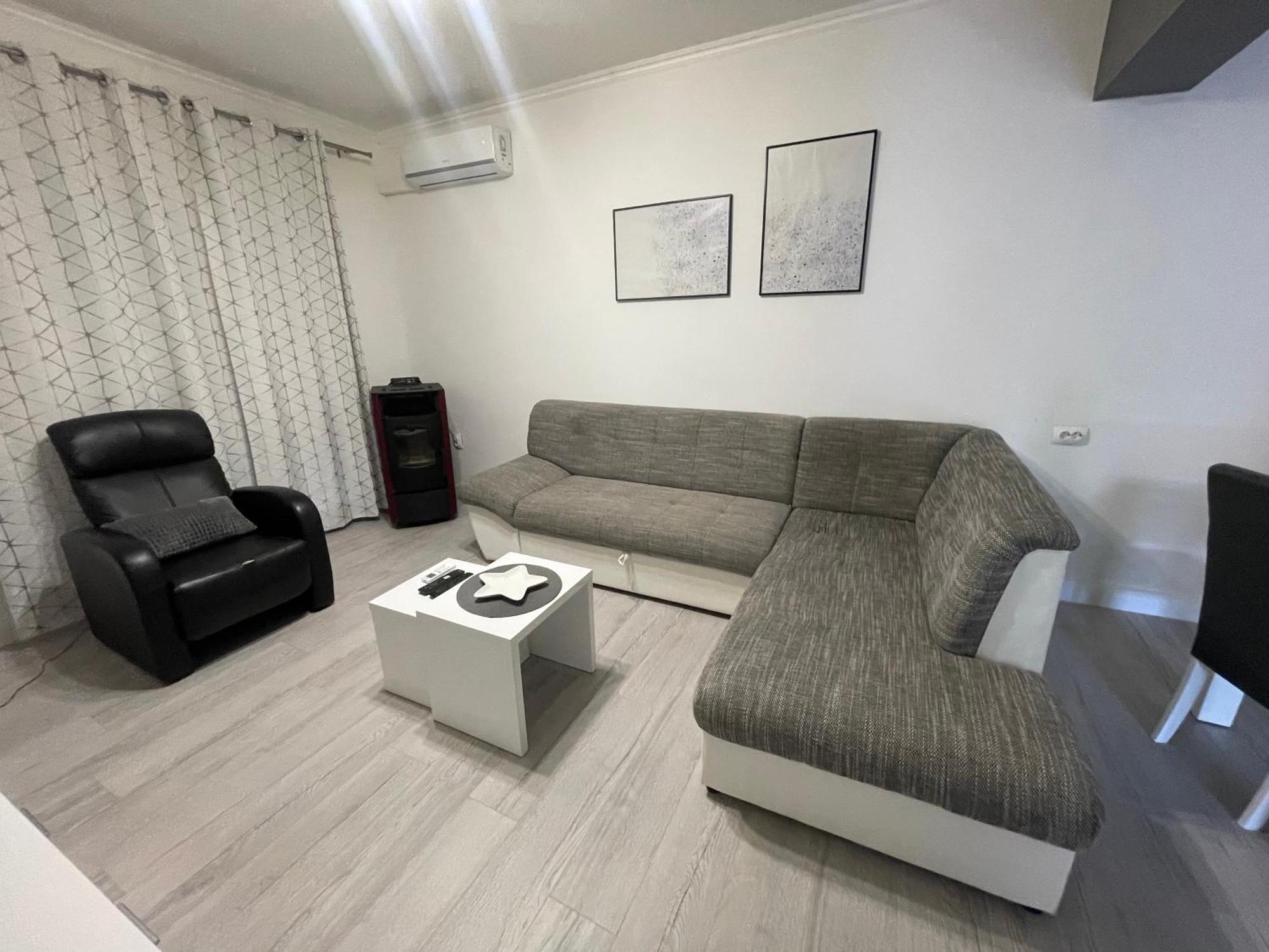 Primus Strbic Apartamento Ploce  Exterior foto