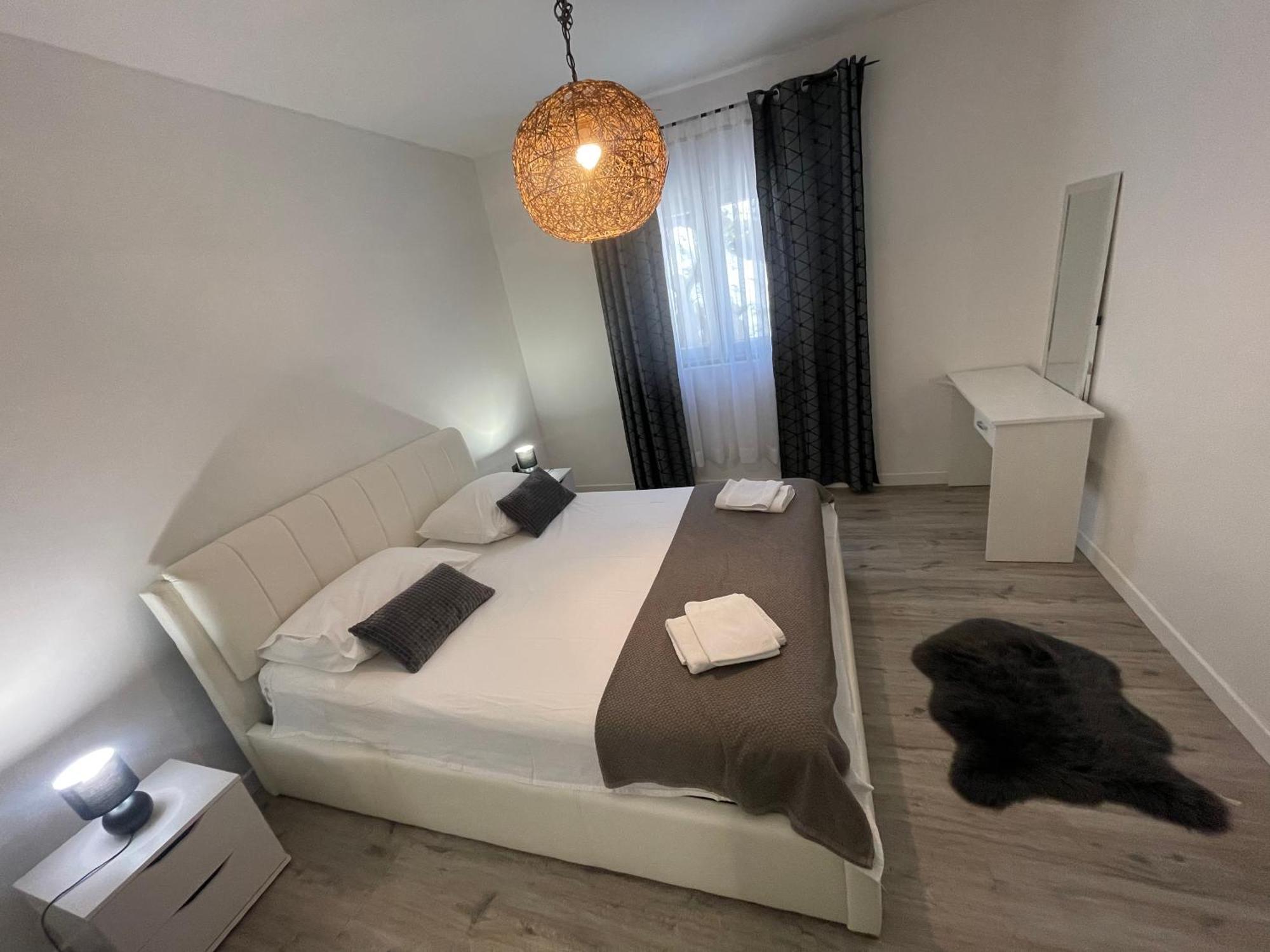 Primus Strbic Apartamento Ploce  Exterior foto
